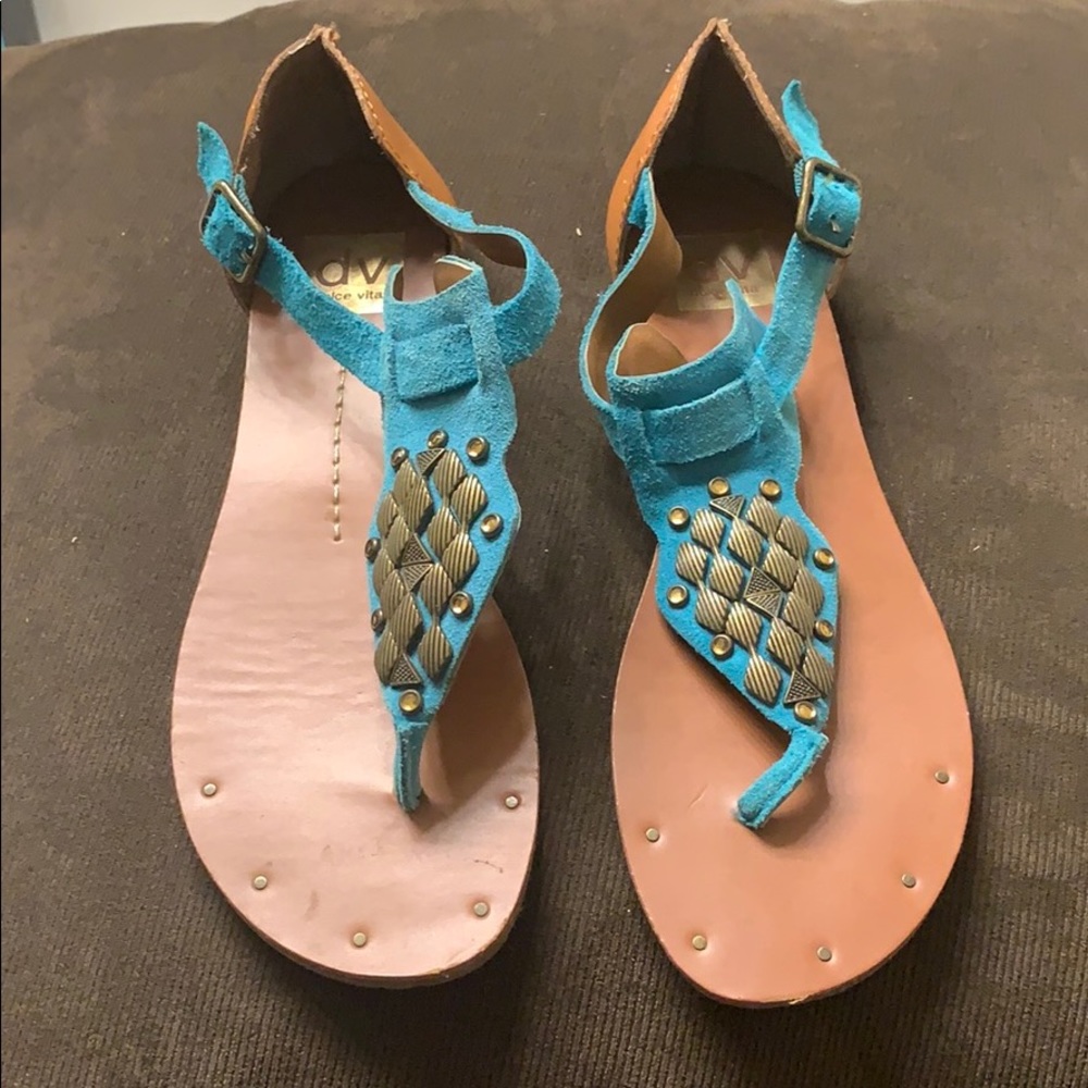 Women’s sandals
